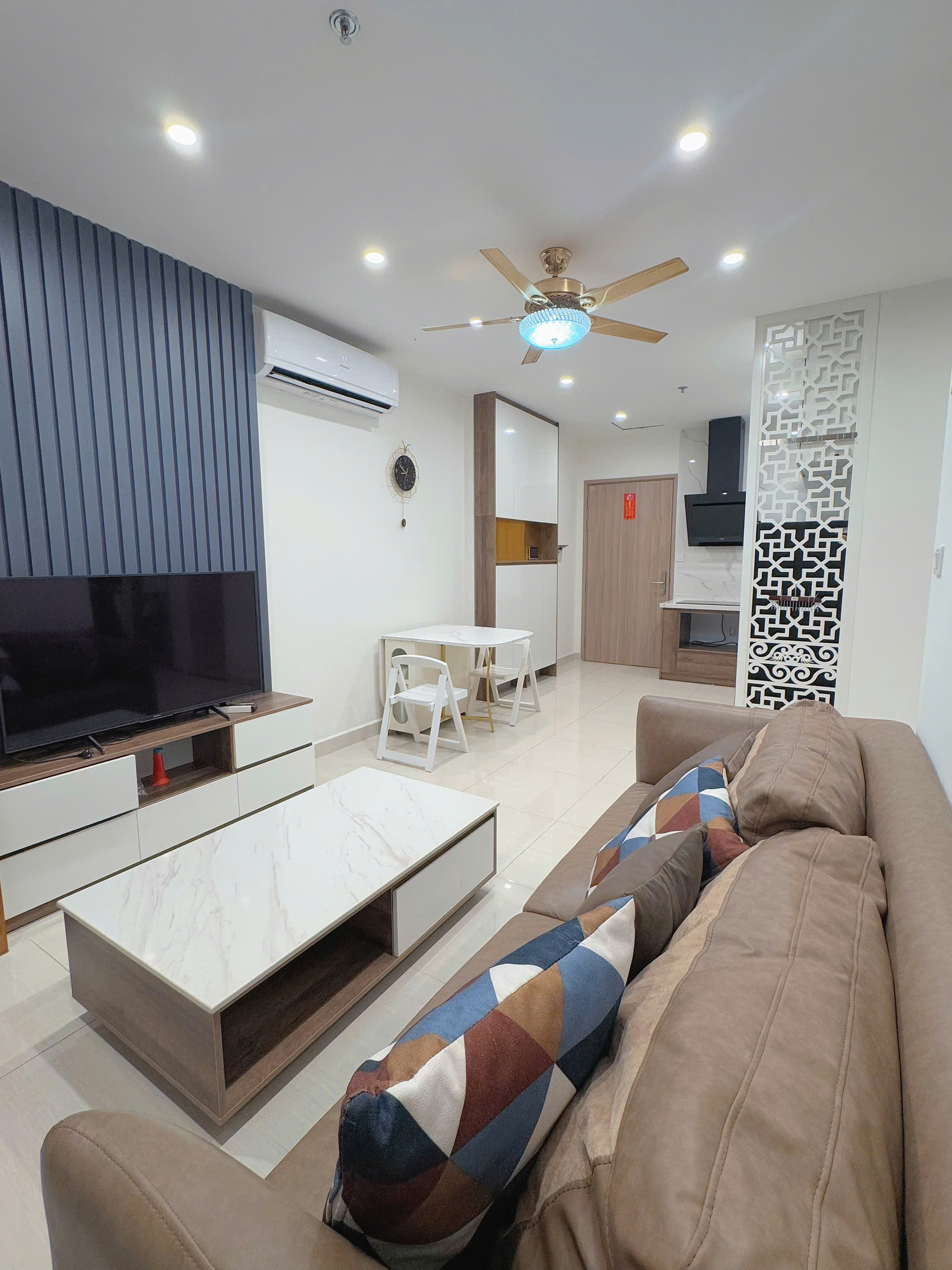 Cần bán căn hộ tầng 17 – S3.02 – Vinhomes Smart City
