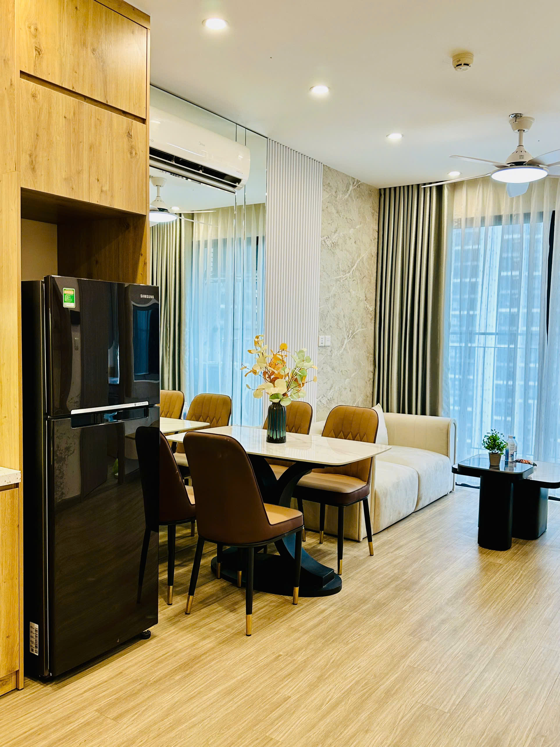 . 2 phòng ngủ gọn gàng – đủ đầy tiện nghi – giá chỉ 3.6 tỷ tại SA3 – Vinhomes