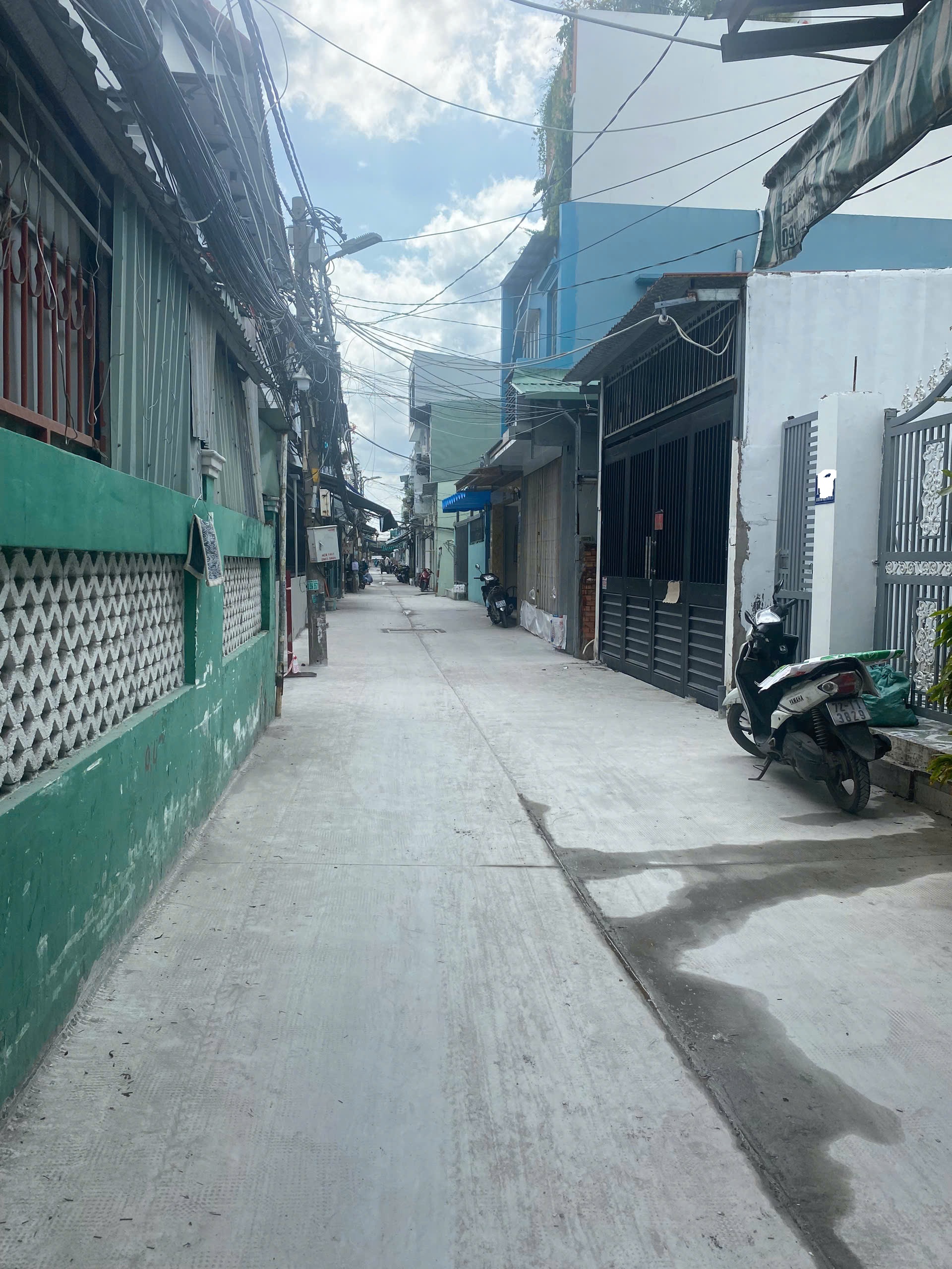 Bán đất Huỳnh Tấn Phát (xe hơi đậu cửa); 80m2, nở hậu, tiện xây mới, sổ đỏ