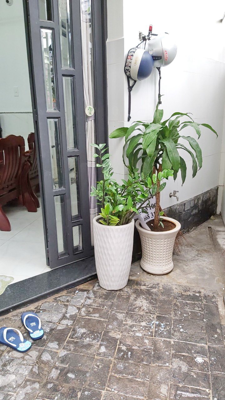 VÍP - GÓC 2 MẶT TIỀN LÝ PHỤC MAN Q7