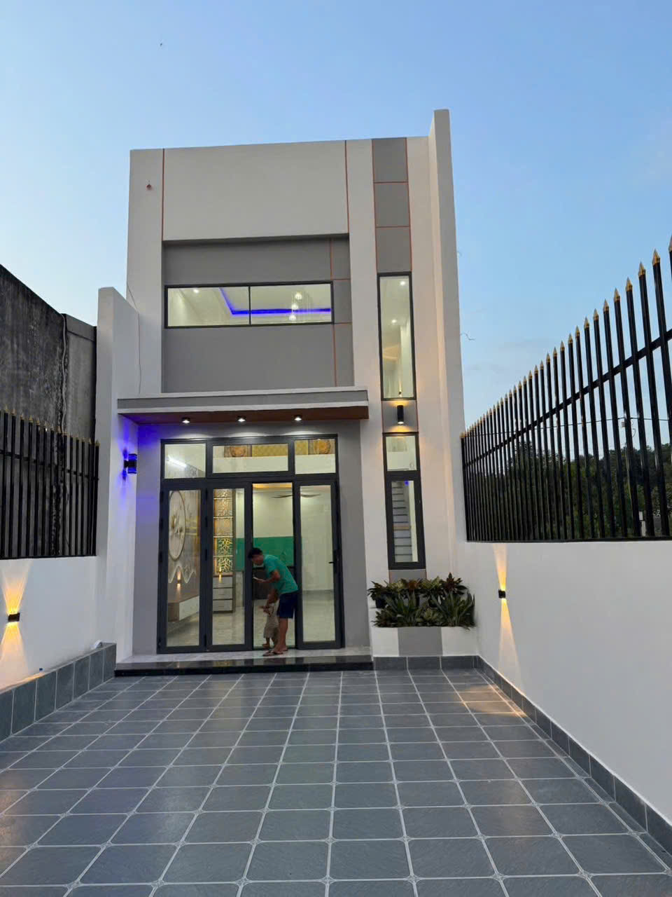 NHÀ NGAY KCN CẦU TRÀM.103,7m² (Ngang 5)SHR –2tỷ4.GẦN CHỢ