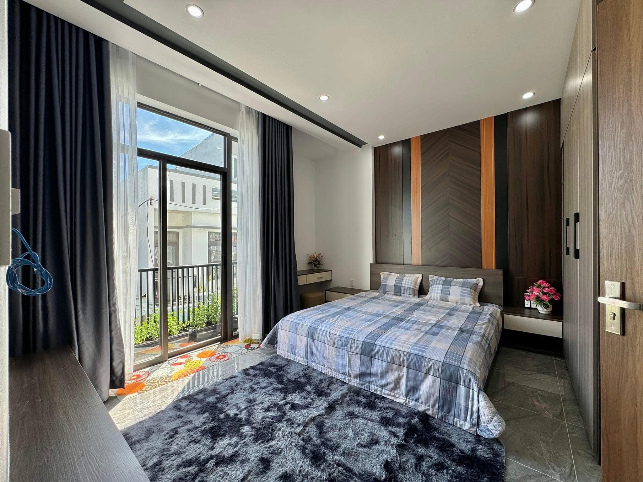 NHÀ 103.7M² – GIÁ 2 TỶ 500 – KHU DÂN CƯ HIỆN HỮU