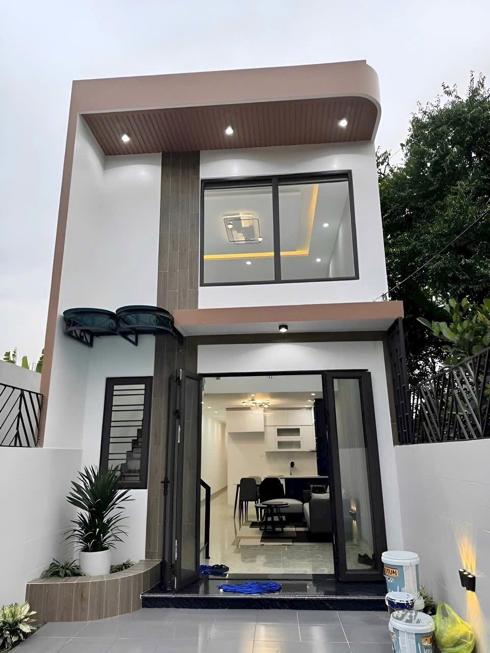 SIÊU HOT CHÍNH CHỦ BÁN NHÀ ĐẸP 1 TRỆT 1 LẦU – SÁT KCN CẦU TRÀM – CHỈ 2 TỶ 5