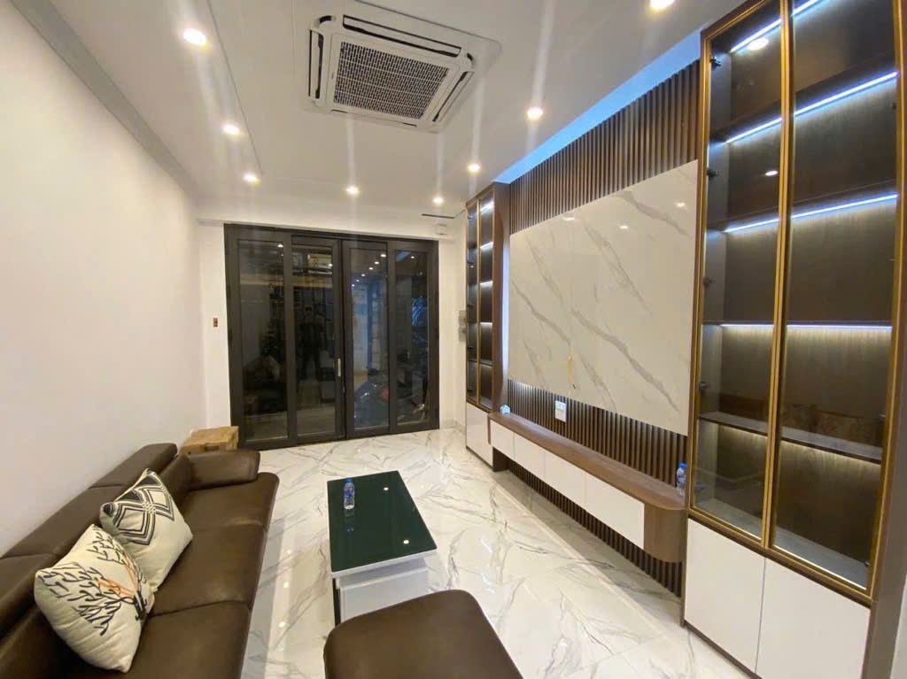 Độc quyền nhà mặt ngõ Hoàng Hoa Thám – 7 tầng thang máy – Vị trí vip Ba Đình – G