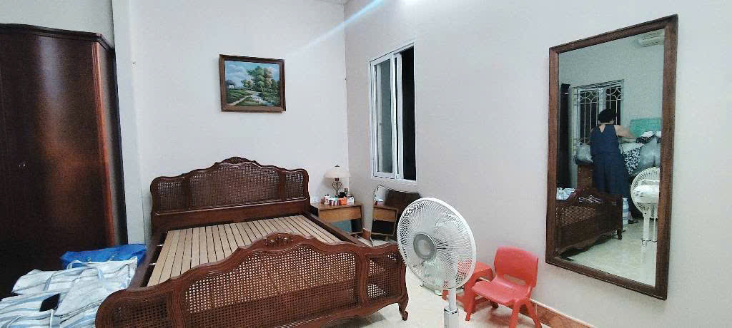 Hiếm: nhà Đội Cấn, ngõ to như phố, 50m ra ô tô, giá hot 7.4 tỉ!