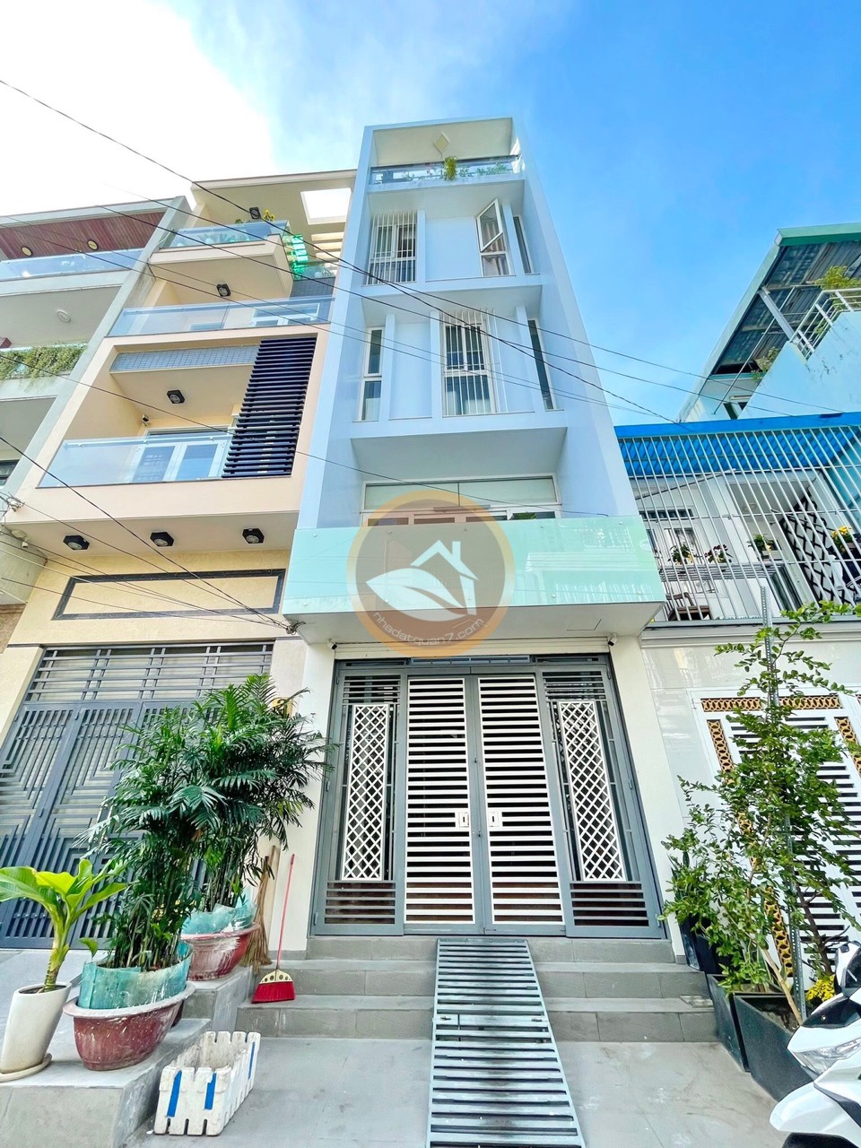 ☘ NHÀ PHỐ MẶT TIỀN ĐS CHỢ TÂN MỸ Q7 ☘