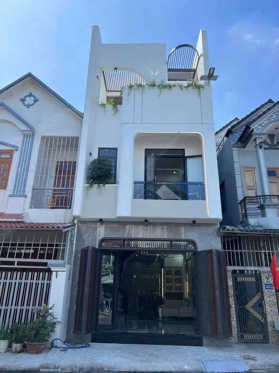 BÁN NHÀ ĐẸP GIÁ TỐT –NGAY MẶT TIỀN LONG TRẠCH –CẦN ĐƯỚC –LONG AN –90m2 - 2.3 TỶ