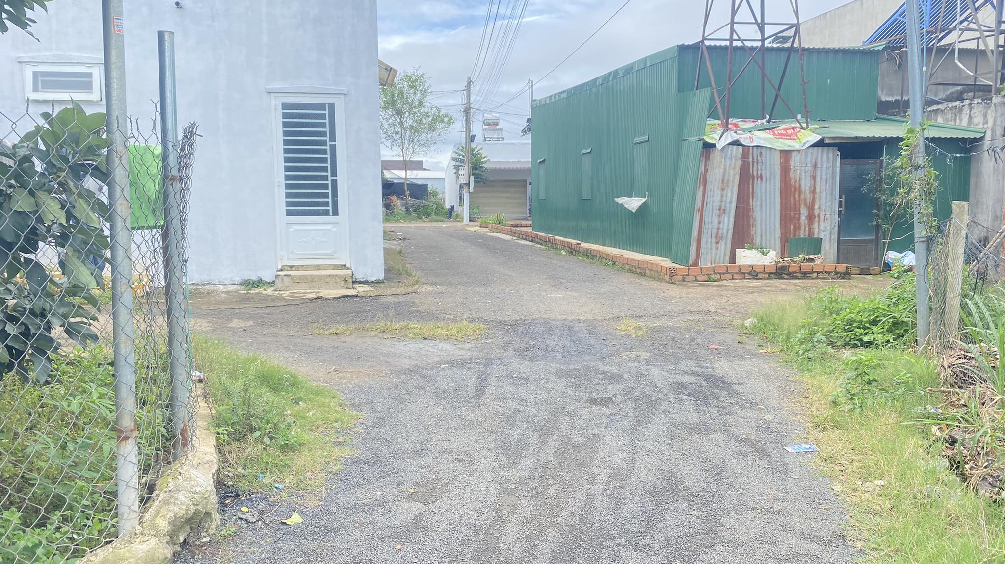 Bán nhà mới hẻm oto thoải mái lý thái tổ liên nghĩa đức trọng chỉ 2,55 tỷ