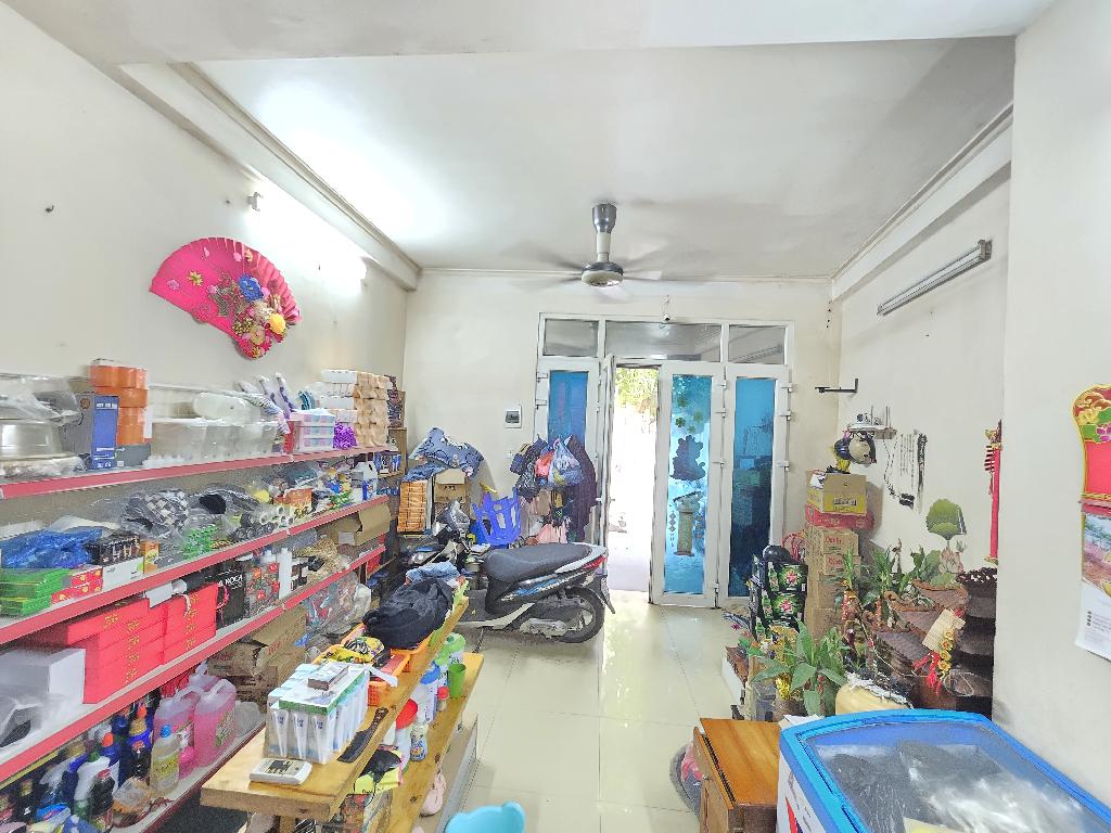 Bán nhà tam trinh cầu mai động 5 tầng dân xây ở ngay hoàng mai