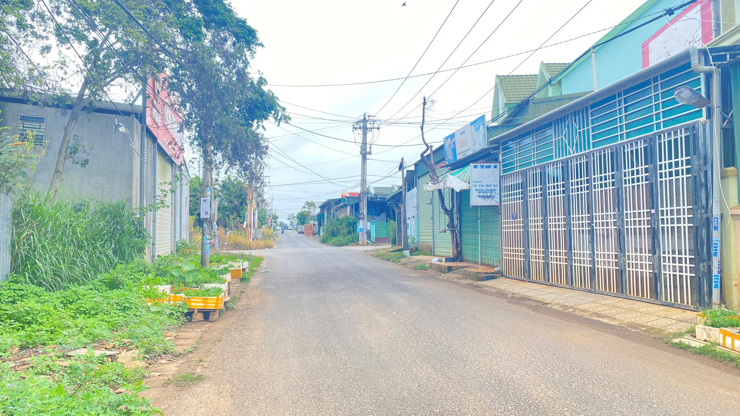 Đất mặt tiền hà huy tập, trung tâm liên nghĩa đức trọng