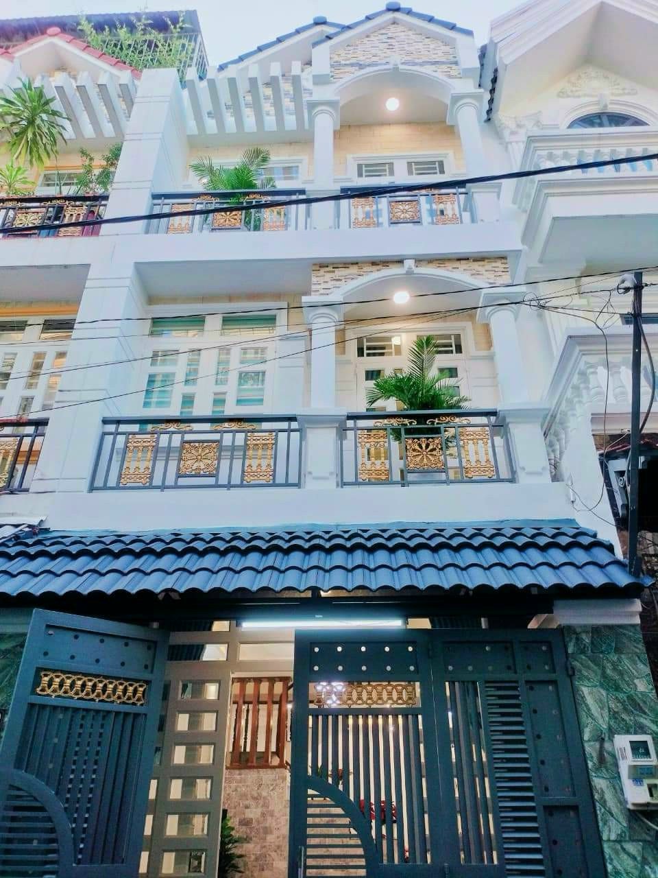 NHÀ ĐẸP - SANG TRỌNG - FULL NỘI THẤT - GIÁ HỢP LÝ