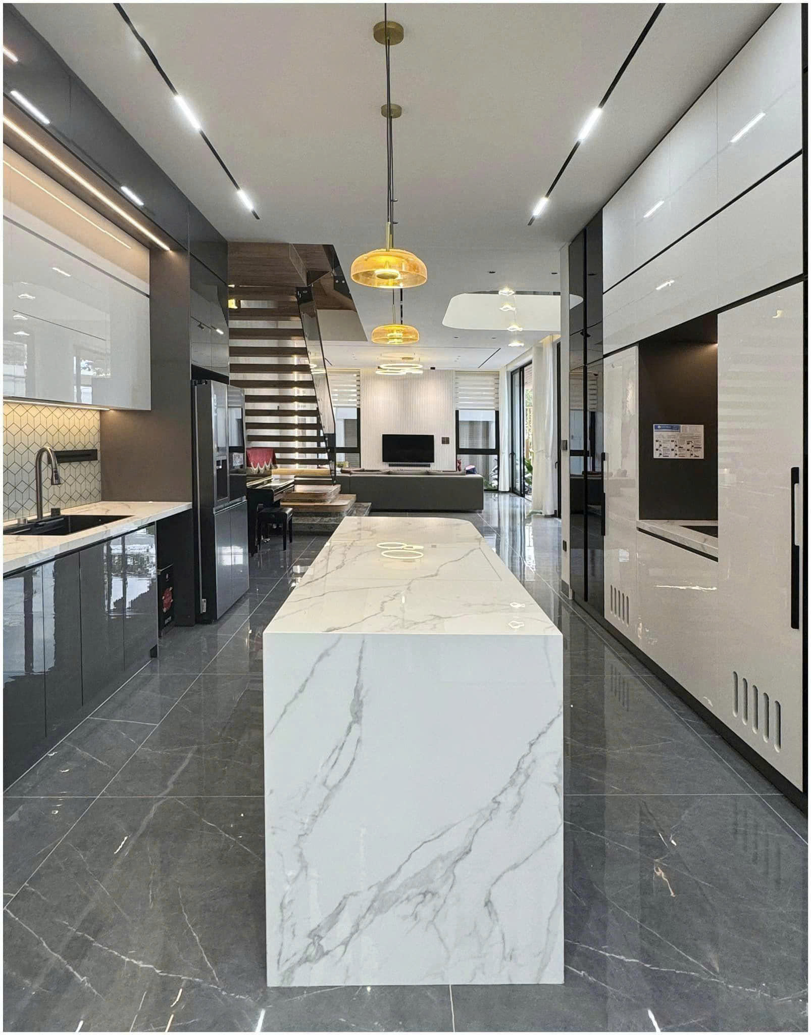 NHÀ 1 TRỆT 1 LẦU, 99M², THIẾT KẾ HIỆN ĐẠI, FULL NỘI THẤT, CHỈ 2.2 TỶ.