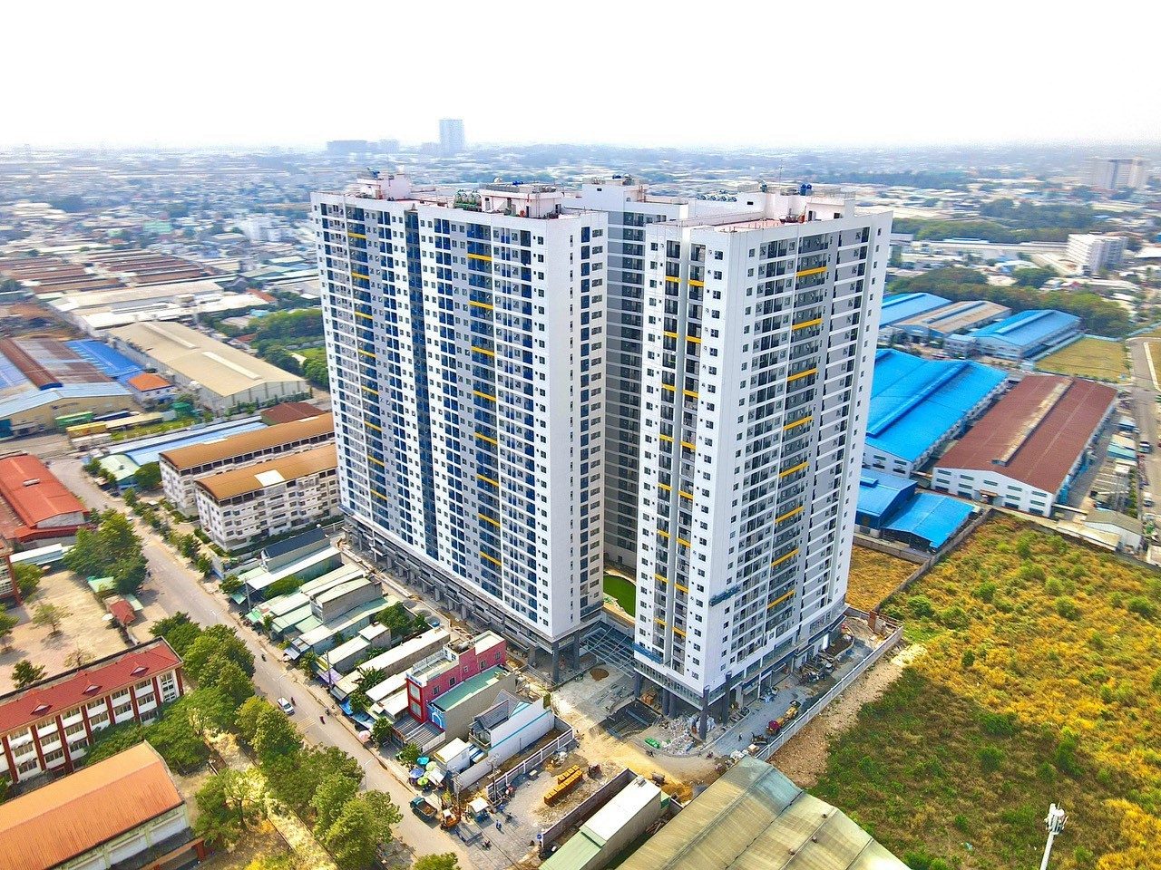 Bán lỗ căn hộ Legacy Prime Thuận An Bình Dương, nhà mới nhận nhà vào quý 3 năm 2