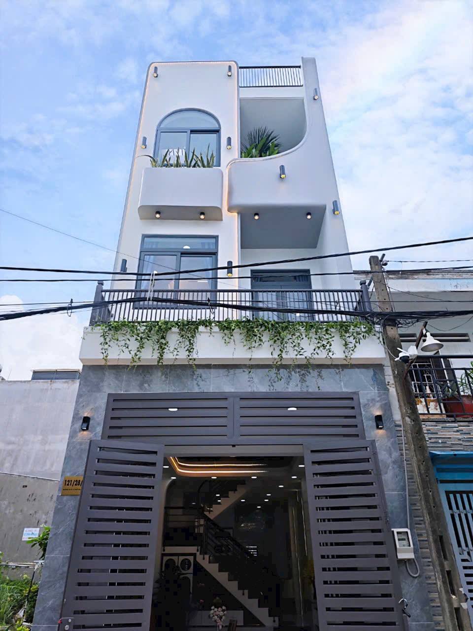 MT QL1A gần Aeon Tân An – nhà 3 tầng mới, 2 tỷ 7/78m², SHR