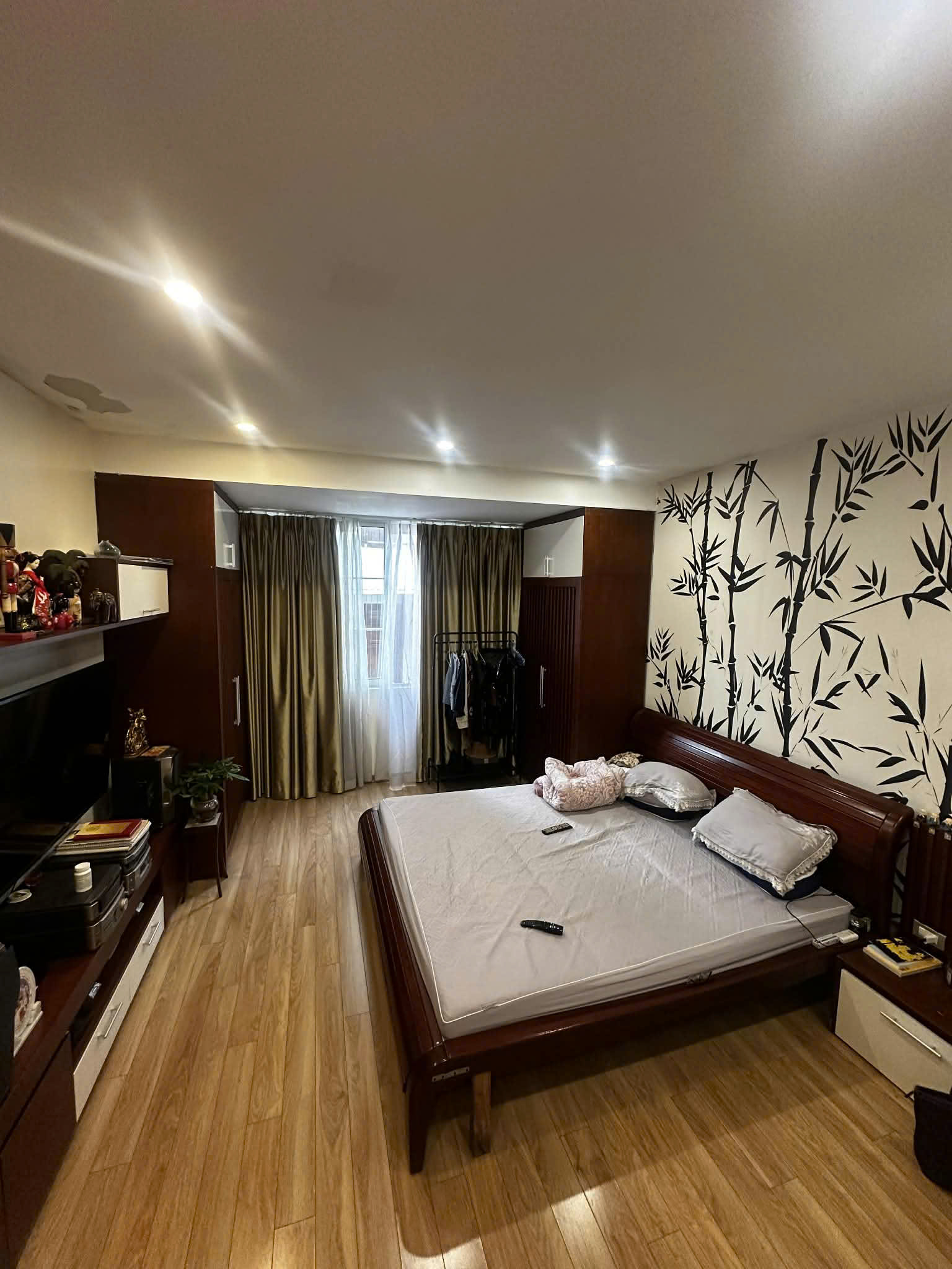 Bán siêu phẩm nhà phân lô kim đồng 6 tầng thang máy long lanh ô tô dừng đỗ kd HM