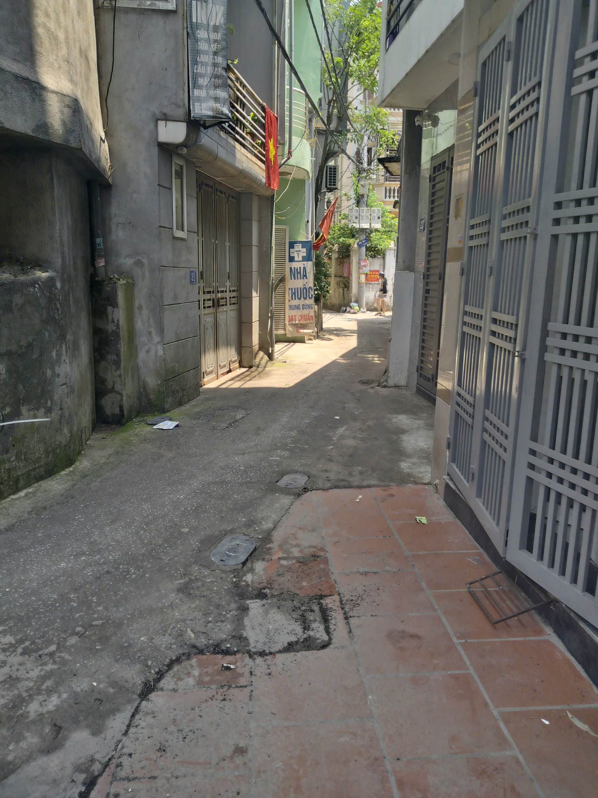 Nhỉnh 5 tỷ bán đất lĩnh nam 72M lô góc ngõ thông 60M ô tô tránh hoàng mai