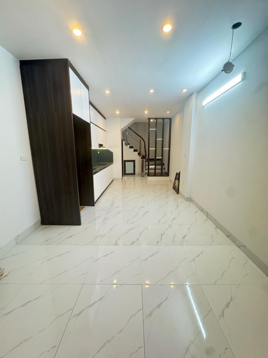 10.8 tỷ – Xuân La – 35m – 5 tầng – lô góc