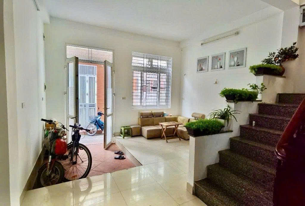Bán nhà giáp nhị 3 tầng móng 7 tầng VF3 thông hoàng mai