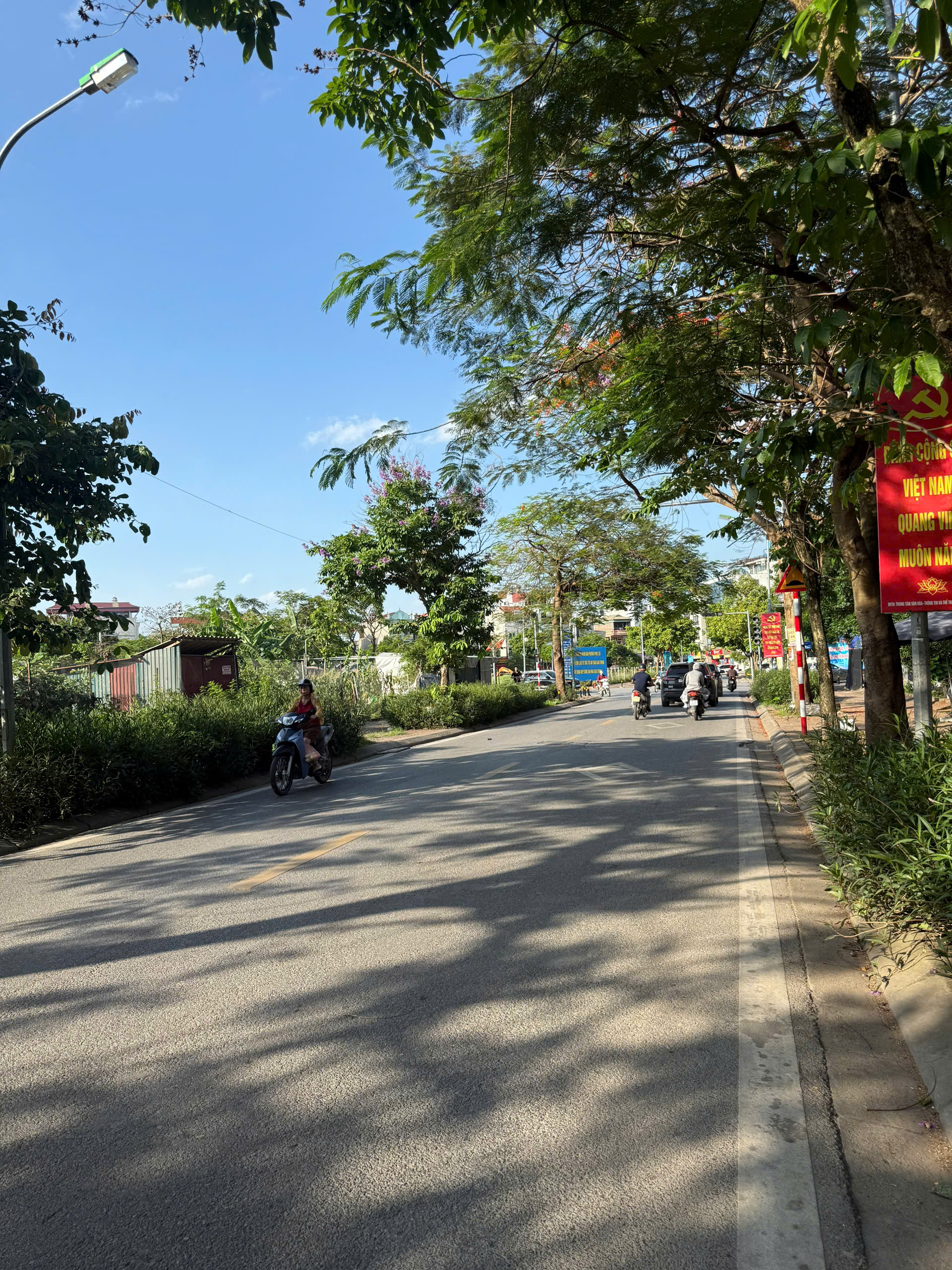 BÁN ĐẤT PHÚC LỢI, 31M ĐẤT SIÊU HIẾM, Ô TÔ ĐỖ CỬA, 10M RA ĐƯỜNG 4 LÀN Ô TÔ TRÁNH