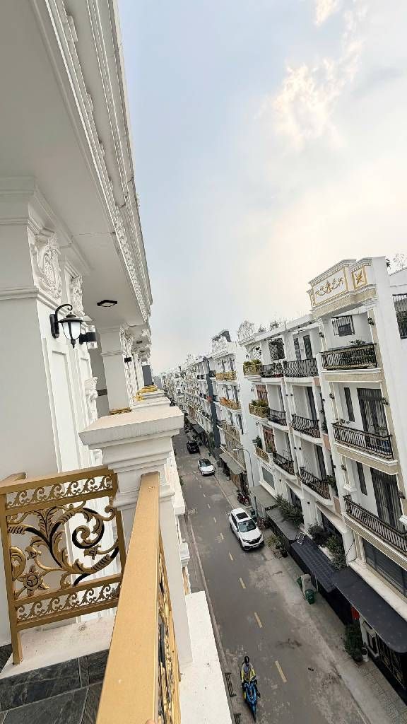 Bán 
Nhà Phố 5 Tầng Hẻm Xe Hơi Thông Bình Trị Đông A, Bình Tân – 586m² – Giá