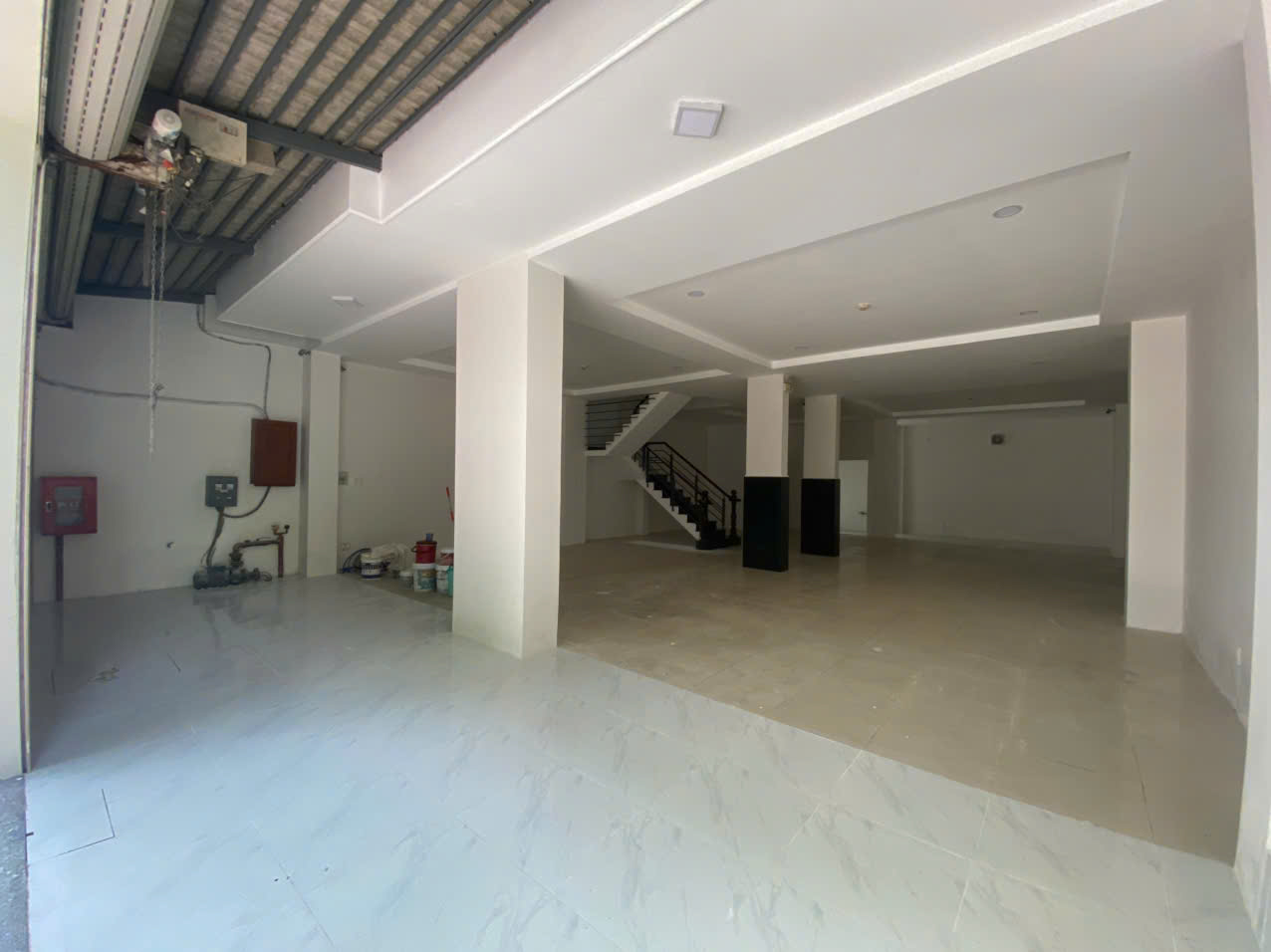 CHO THUÊ NHÀ MẶT TIỀN VỊ TRÍ ĐẸP – THÍCH HỢP VĂN PHÒNG, SHOWROOM, KHO BÃI, KINH