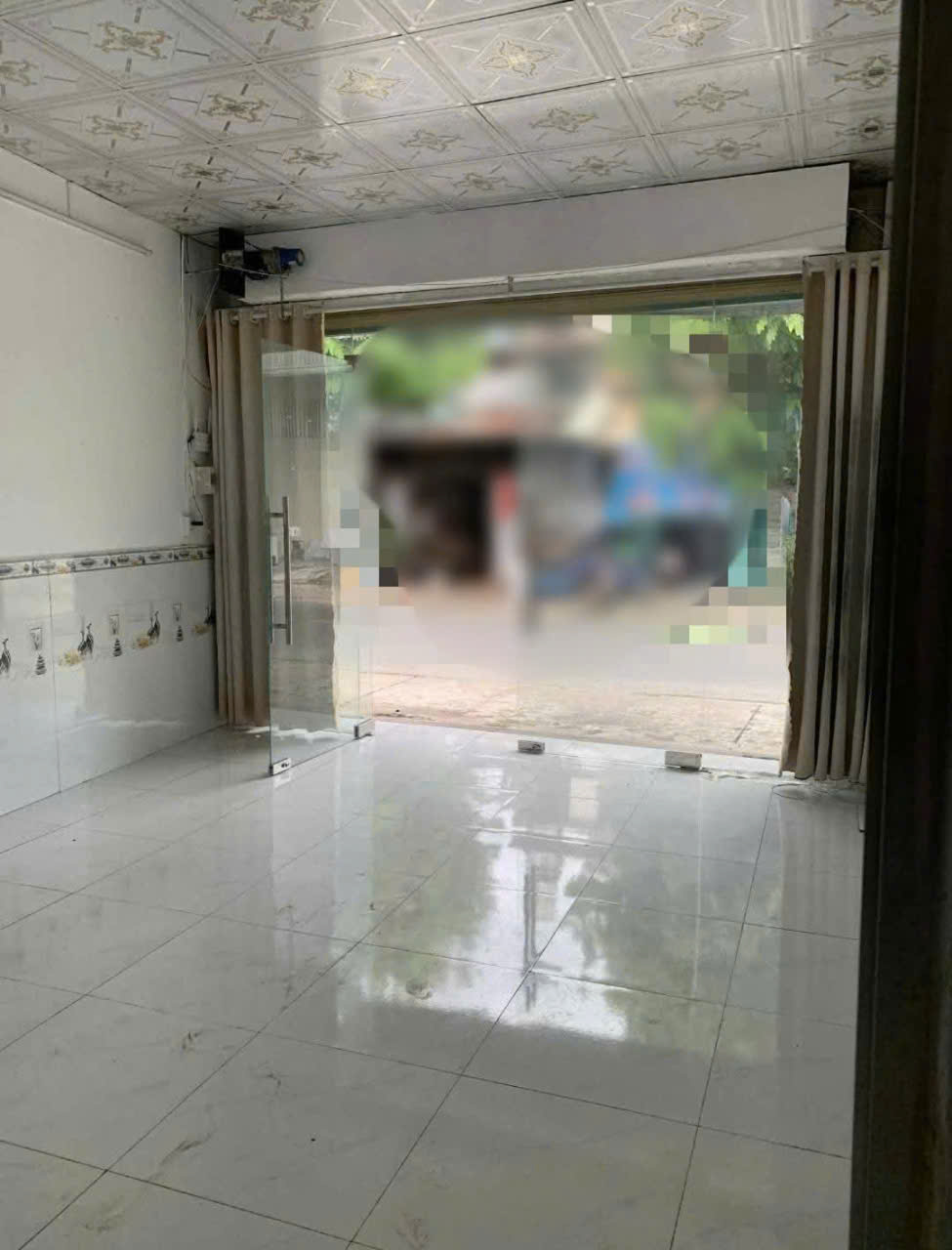 Cho thuê nhà xinh mặt tiền buôn bán nhỏ lẻ gần chợ hiệp thành q12