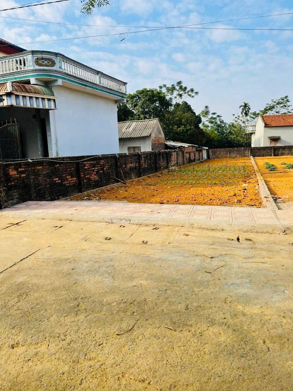 Cần tiền bán lô đất đẹp Miễu, Tiễn Xuân giá rẻ 83m nhỉnh 3tỷ đường 3 ôtô thông