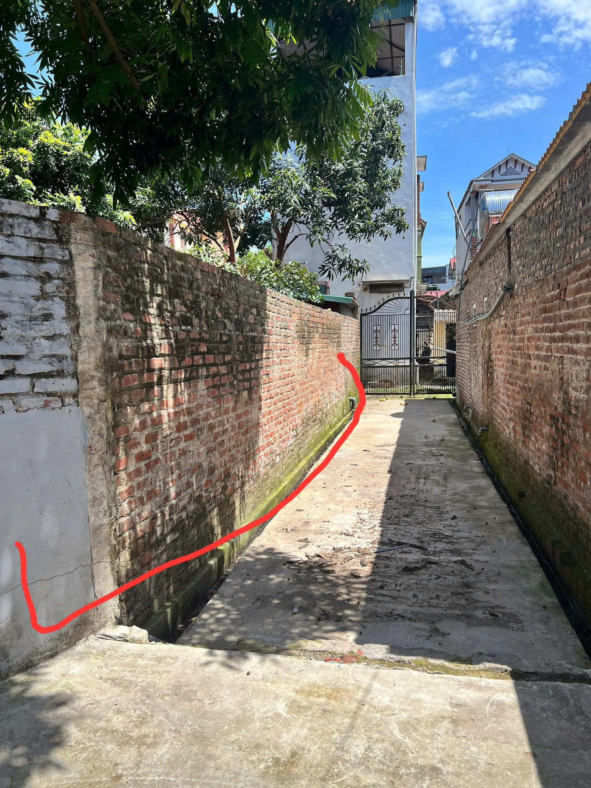 Bán gấp 170m2 đất full thổ cư (có tách đôi) thôn Do Thương - Tiền Phong - Mê