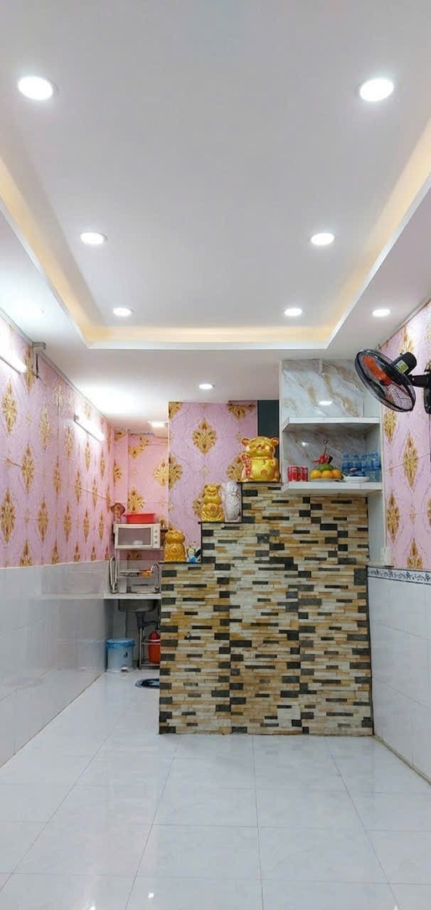 NHÀ QUẬN 6 GIÁ HIẾM – GẦN HẬU GIANG – SÁT CHỢ BÌNH TÂY – CHỈ 2 TỶ HƠN, CƠ HỘI