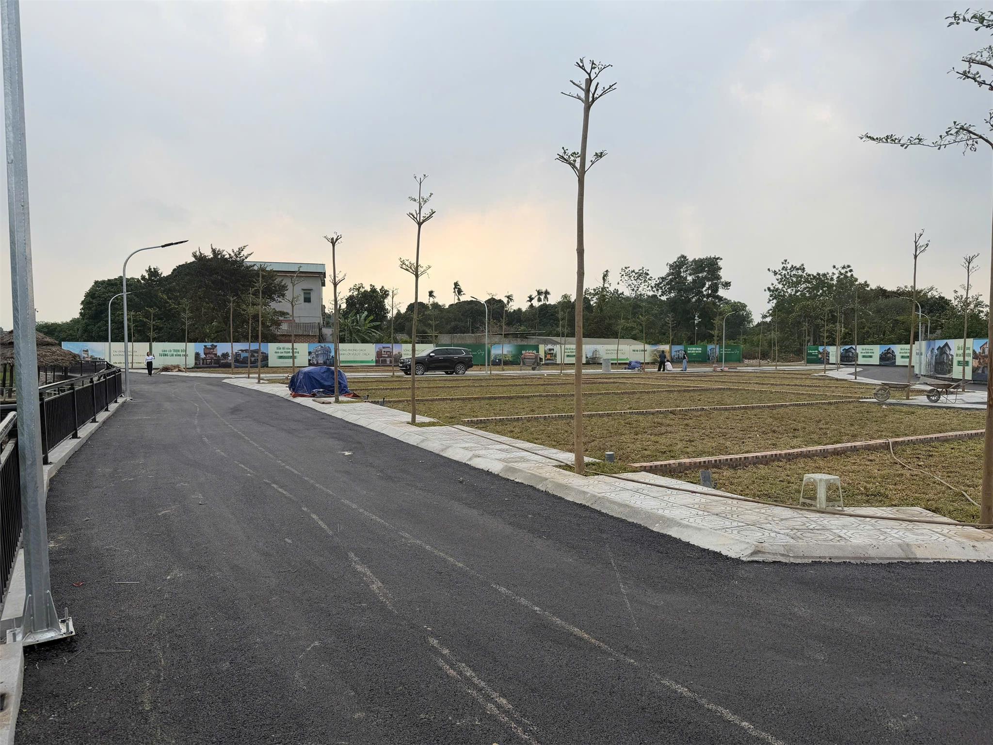 Hiếm View Hồ Đồng Trạng 100m nhỉnh 3tỷ đường 2 ôtô vòng quanh gần ĐH FPT, ĐHQG