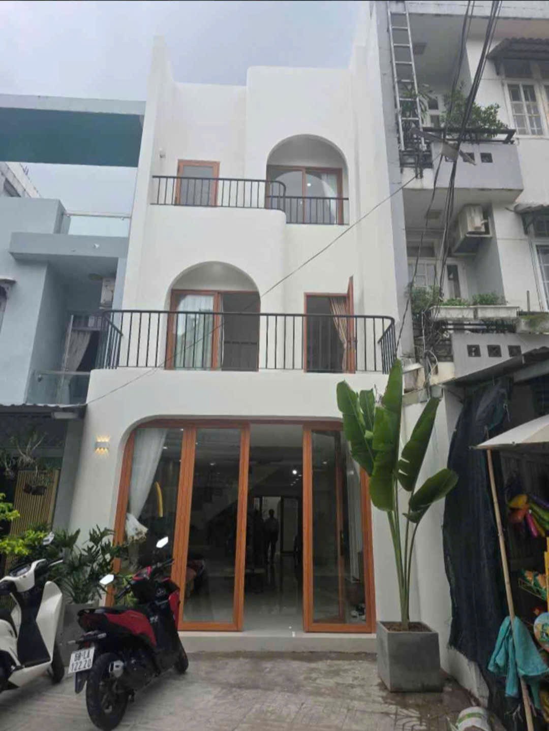 HOT HOT – CẦN BÁN NHÀ MẶT TIỀN HUỲNH THỊ ĐỒNG – FULL NỘI THẤT CAO CẤP – Tại Nhà