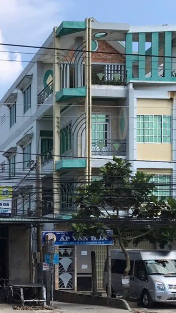 Nhà lầu 4 tầng. MẶT TIỀN Tỉnh 864 KCN Trung An Mỹ Tho. Đồng Tháp.