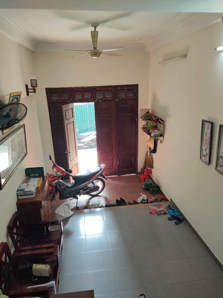 Bán nhà vĩnh hưng 4 tầng dân xây phân lô ô tô hoàng mai