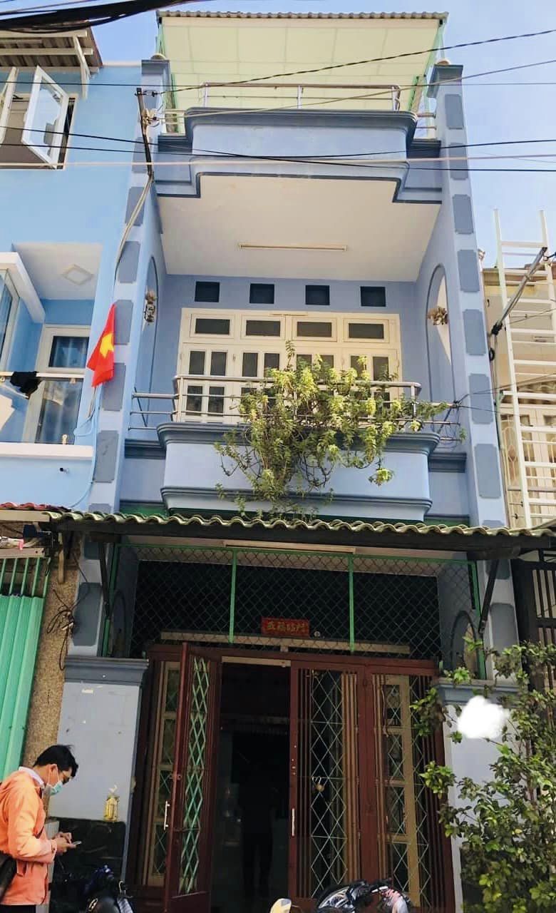 Nhà 3 Tần nở hậu gần 7m, đường trước nhà rộn 10m tiện kinh doanh, Quận 8