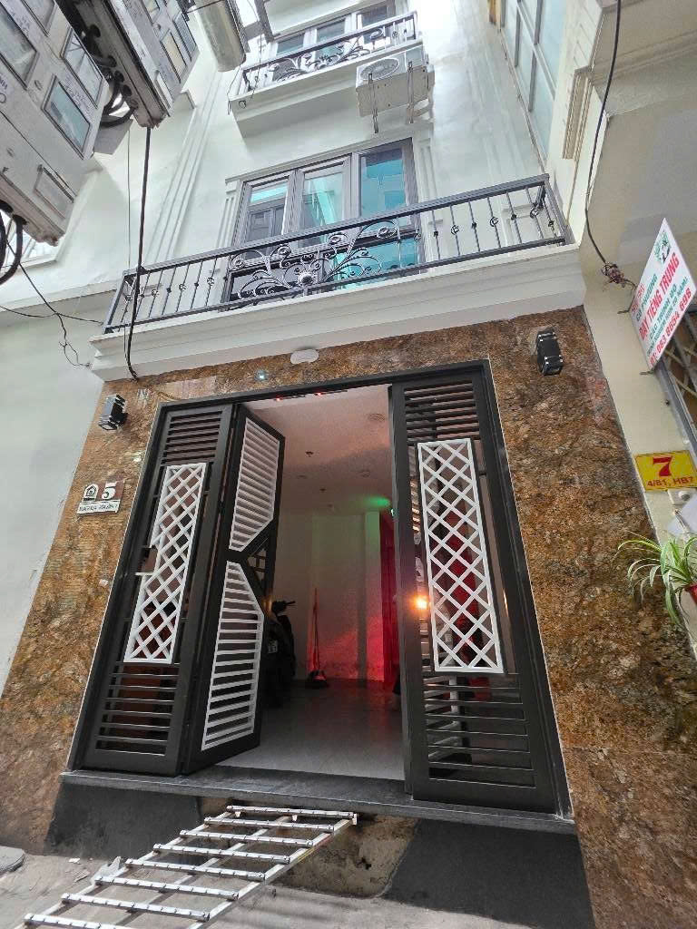 Bán nhà dòng tiền hòa bình 7 minh khai 5 tầng thang máy long lanh hai bà trưng