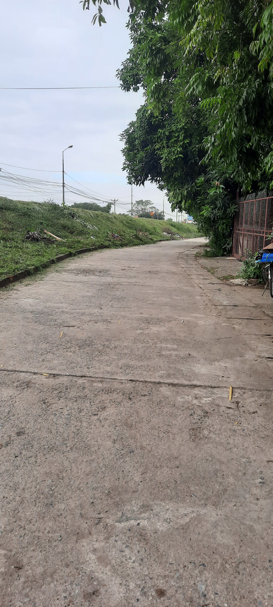 Cho thuê NHÀ 3PN, Ô TÔ TẢI ĐỖ CỬA,  GĐ Ở HOẶC LÀM KHO XƯỞNG