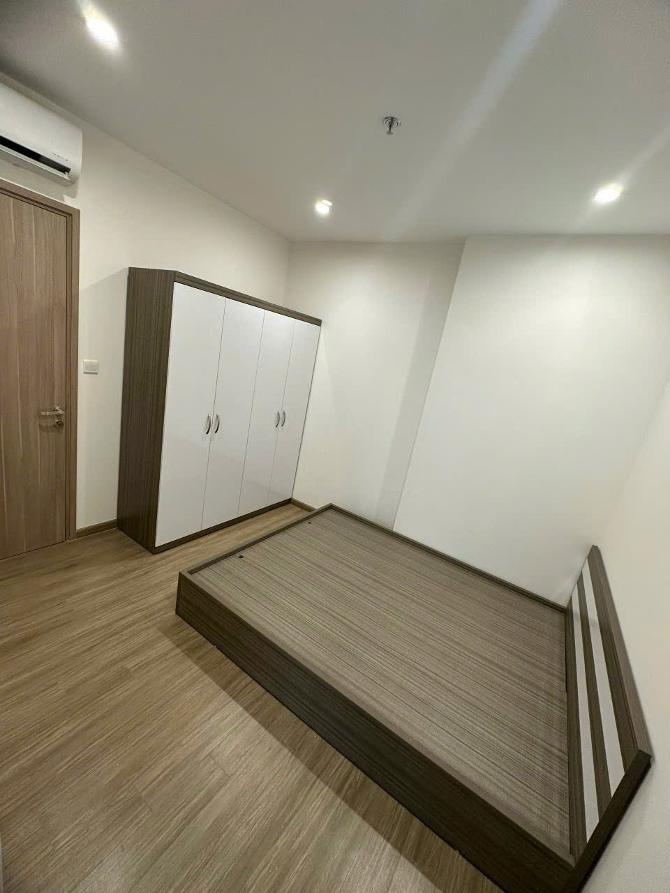 Tìm chủ mới cho căn hộ 2PN cực chill tại Vinhomes Smart City – Tòa SA3.05