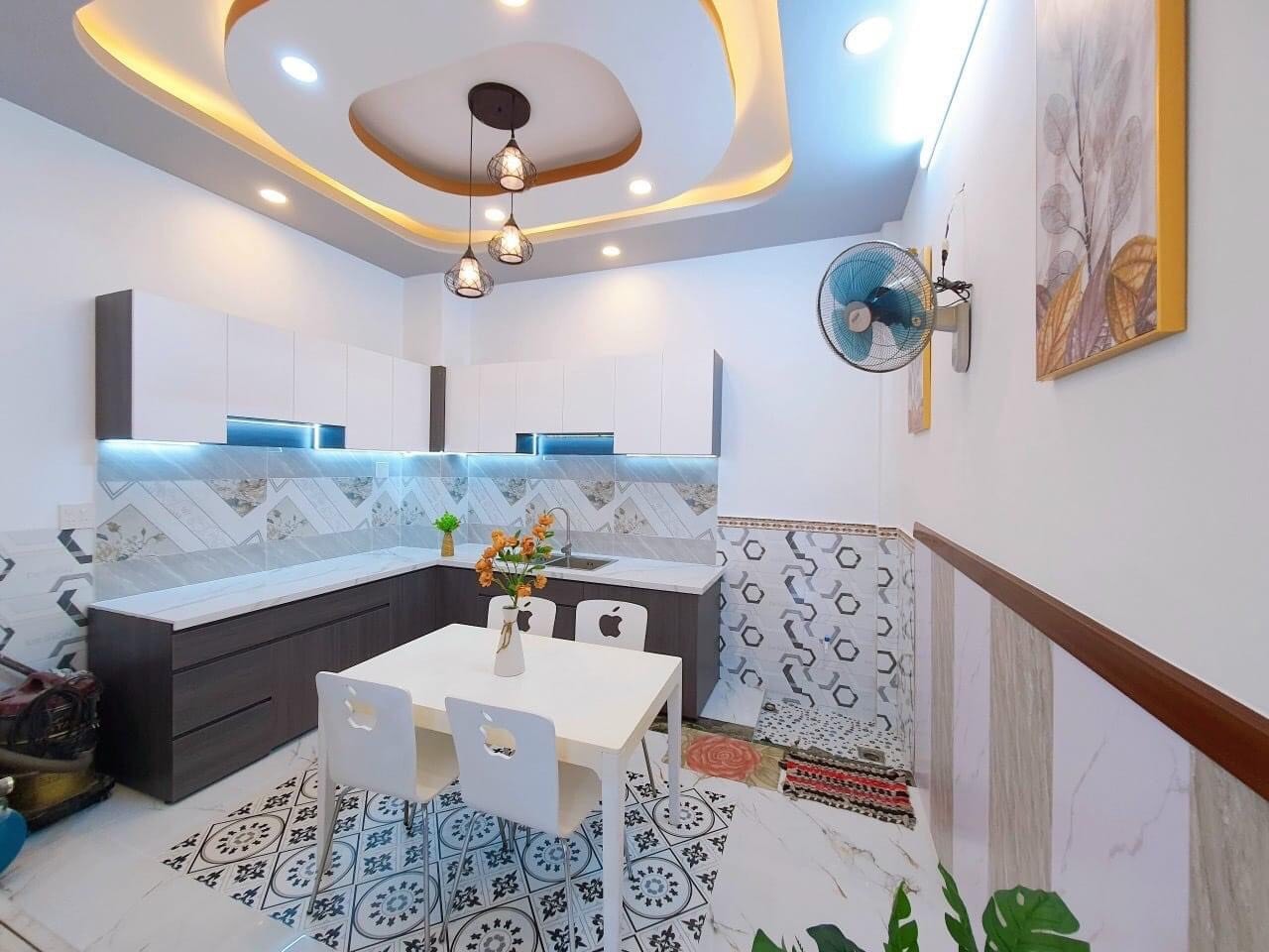 BÁN NHÀ 3 TẦNG MT TÂN AN – GẦN AEON – 2 TỶ 6 – SỔ RIÊNG – Ở NGAY