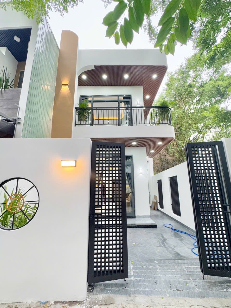 CHÍNH CHỦ BÁN NHÀ PHỐ VỊ TRÍ ĐẸP - GẦN KHU CN CẦU TRÀM - GIÁ BÁN 2 TỶ 850