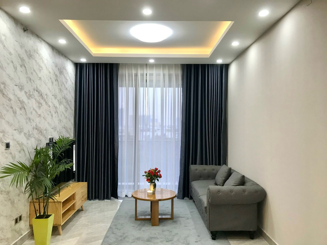 Cho thuê căn hộ 2 phòng ngủ Midtown PMH Quận 7. LH 0906272338