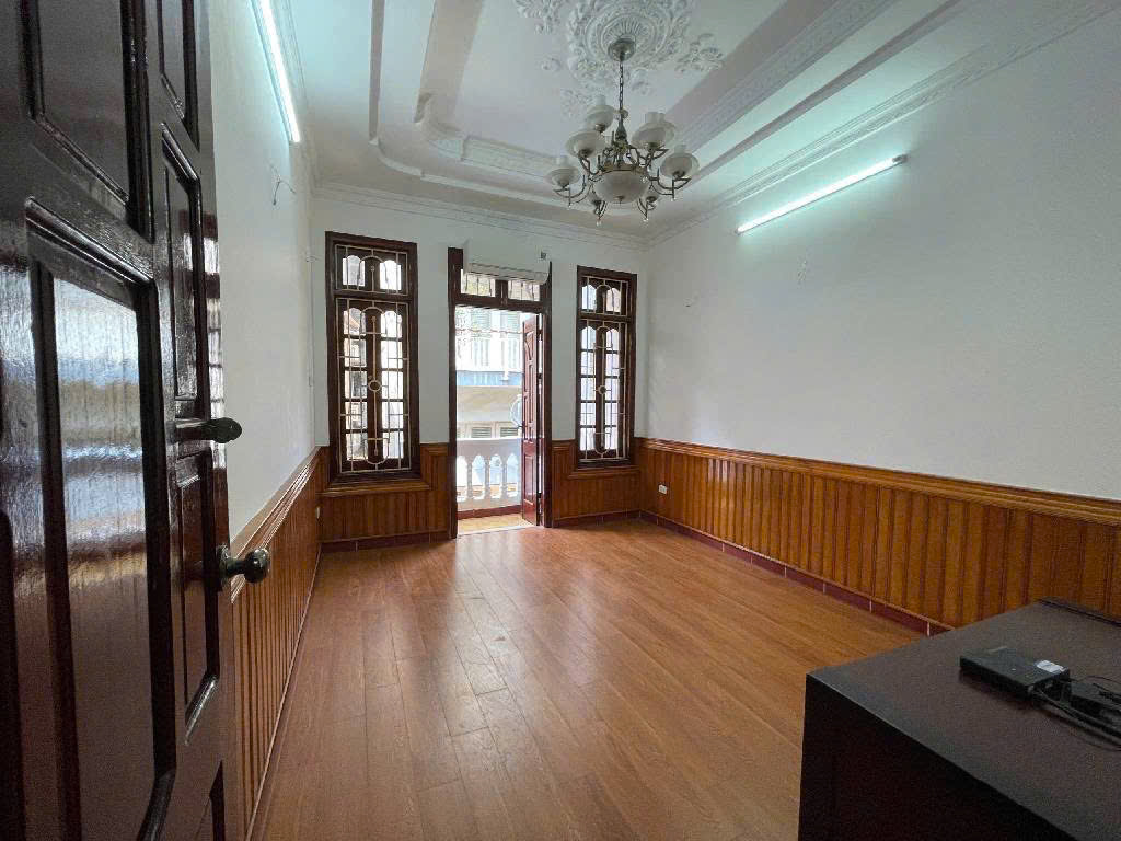 Nhà phố Đội Cấn – Ba Đình, thiết kế hợp lý, giá cực tốt, chỉ hơn 8 tỉ