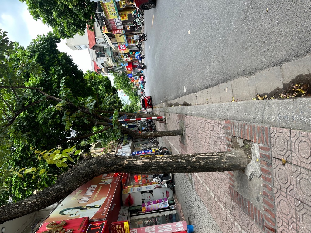 Bán 41M mặt phố sài đồng tặng nhà long biên