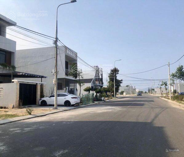 Cắt lỗ 30% bán gấp lô đất 126m2 giá 1,86 tỷ đường Lê Quang Định gần chợ đêm LT