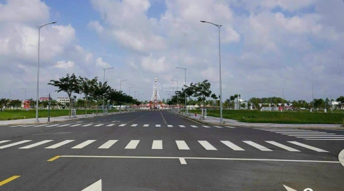 Bán nhanh lô đất ngay nút giao cao tốc 150 m2 thổ cư 100%, nằm trong khu dân cư.