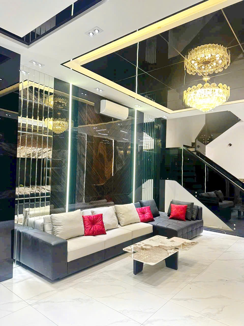 SIÊU PHẨM - NHÀ PHỐ D7 P. PHÚ MỸ Q7