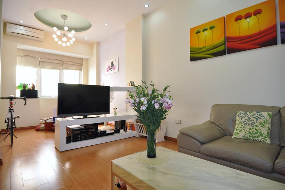 B.á.n nhà Trung tâm quận Thanh Xuân 50m2 5 Tầng Vài bước ra ô tô 8 Tỷ