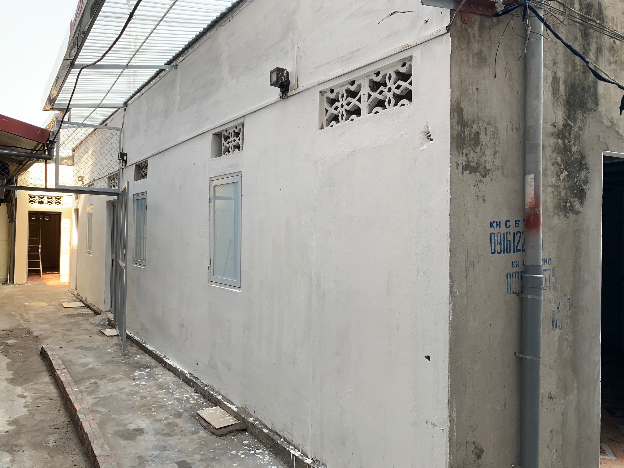 Cho thuê nhà cấp 4 khép kín trong ngõ phố Vũ Xuân Thiều, Long Biên, TP HN