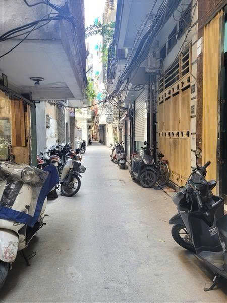 Bán đất lê duẩn 50M ngõ thông gần phố gần hồ đống đa