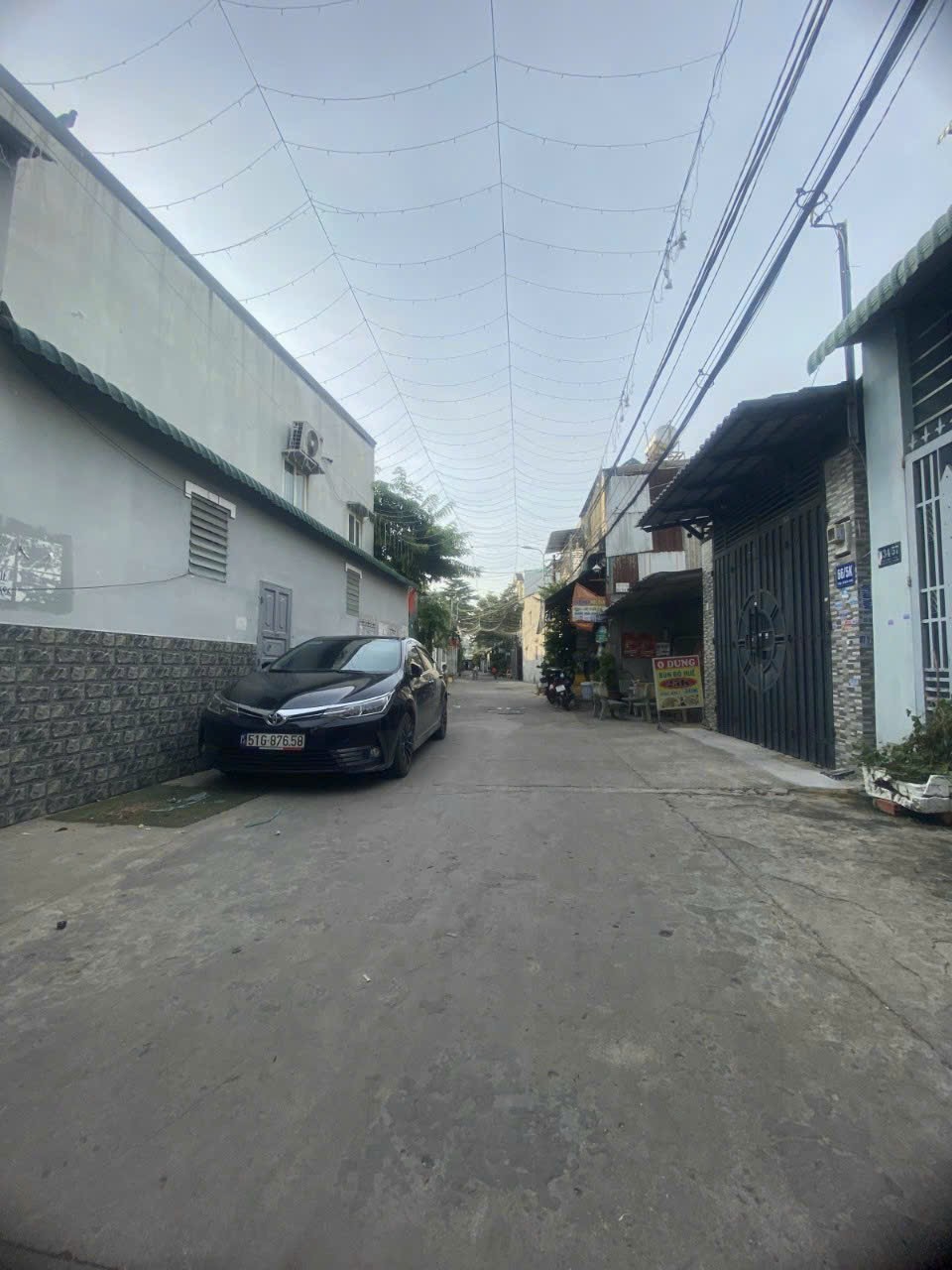 Nhà diện tích ngang 5,8m khủng đường xe tải bon bon ngay lâm thị hố tân chánh hi