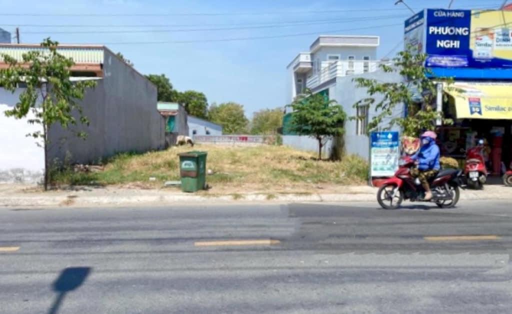 Cần bán gấp 125m2 thổ cư mặt tiền đường Nhà Nước, cách cổng KCN Giang Điền 500m